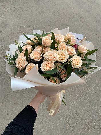 Букет Кремовые розы Латте в Мантурово